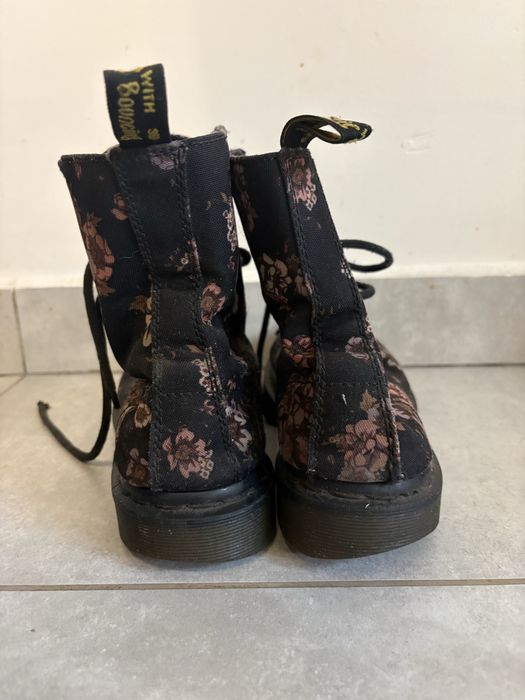 Dr Martens nubuk kwiaty rozmiar 39