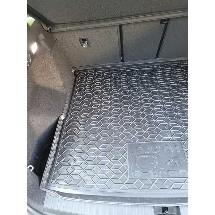 Автогум коврик в багажник Audi Ауді Q2/Q3/Q7/Q4 E-TRON/Q5/Q8/e-tron