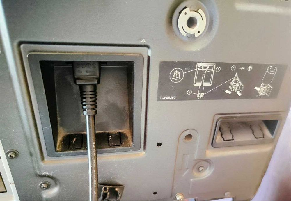 Panasonic Viera TH-42PV71F 42 дюйма телевизор.