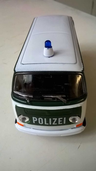 VOLKSWAGEN T2 BUS konwersja POLIZEI model metalowo-plastikowy