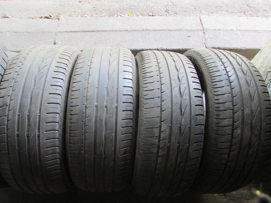 235/55/R17 шини літні Bridgestone Turanza ER300