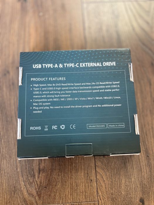 Zewnętrzny napęd CD/DVD USB-C / USB – nowy, kompletny