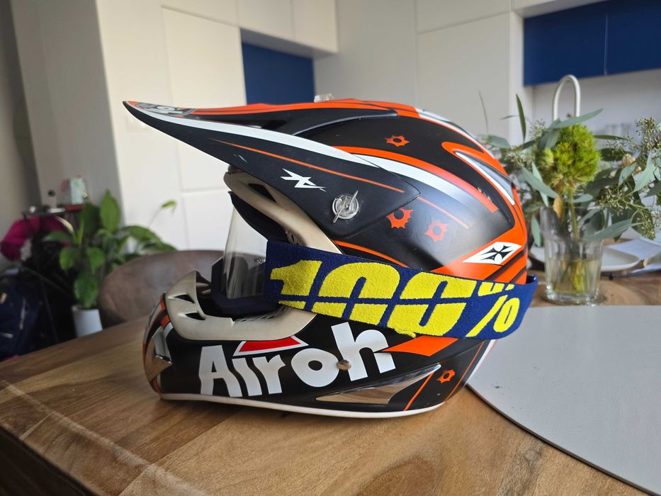Kask Airoh Stelt M 990gr