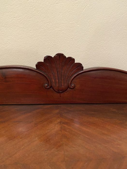 Aparador de Sala, com Prateleiras e Gavetas