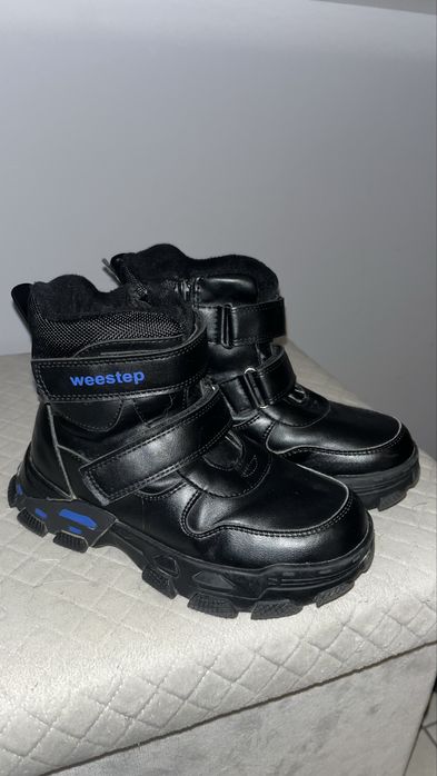 Зимові чоботи нові