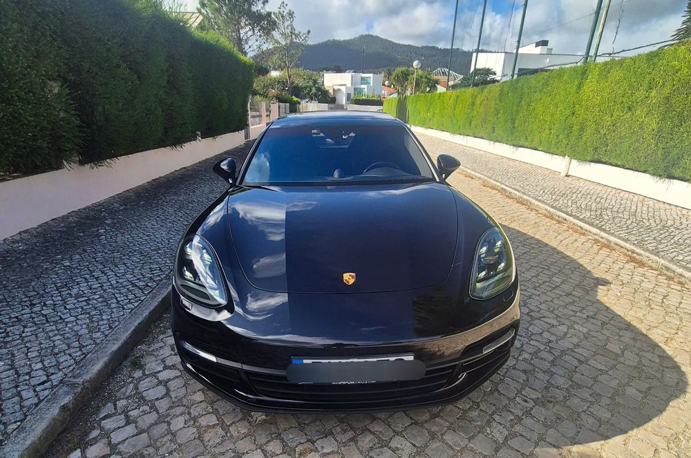 Porsche Panamera 4 E-Hybrid 10 Years Edition
