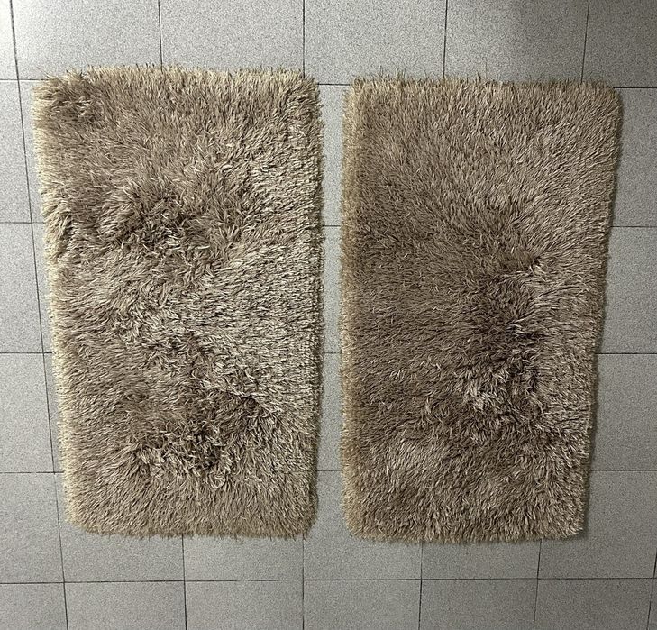 Tapetes de quarto (dois)