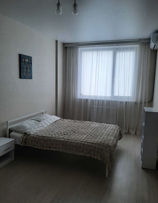 7 Небо здам затишну 1-кімнатну квартиру подобово ( ринок 7 км)