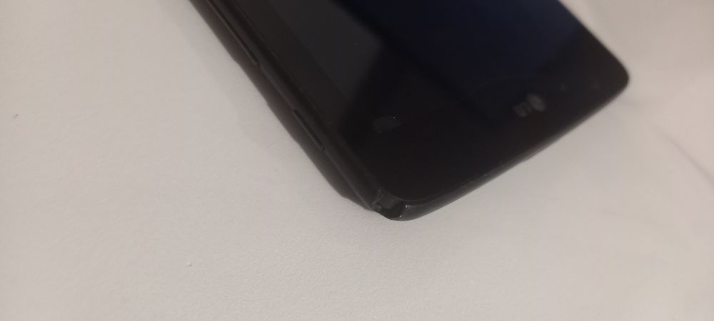 Планшет LG V400 неисправный