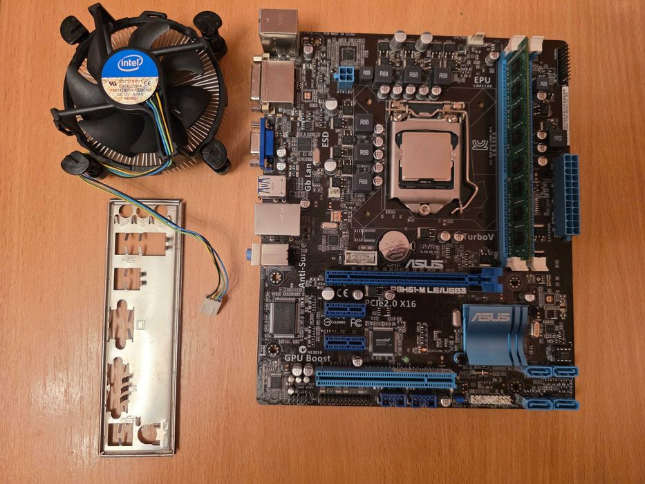 ASUS P8H61-M LE/USB3 + 4gb DDR3 + Pentium G630
