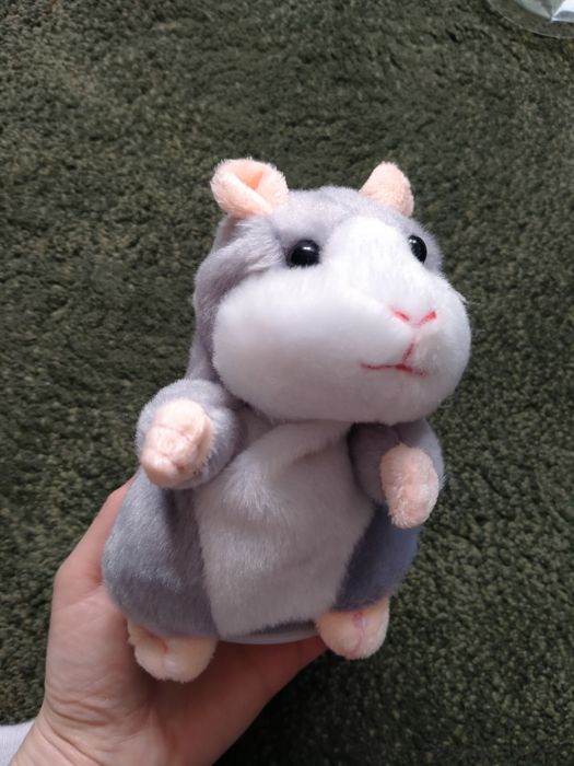 Говорящий хомяк ,