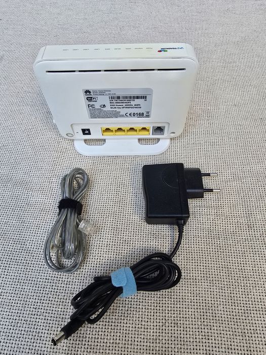Wi-Fi poyтep / ADSL-модем Huawei HG532e