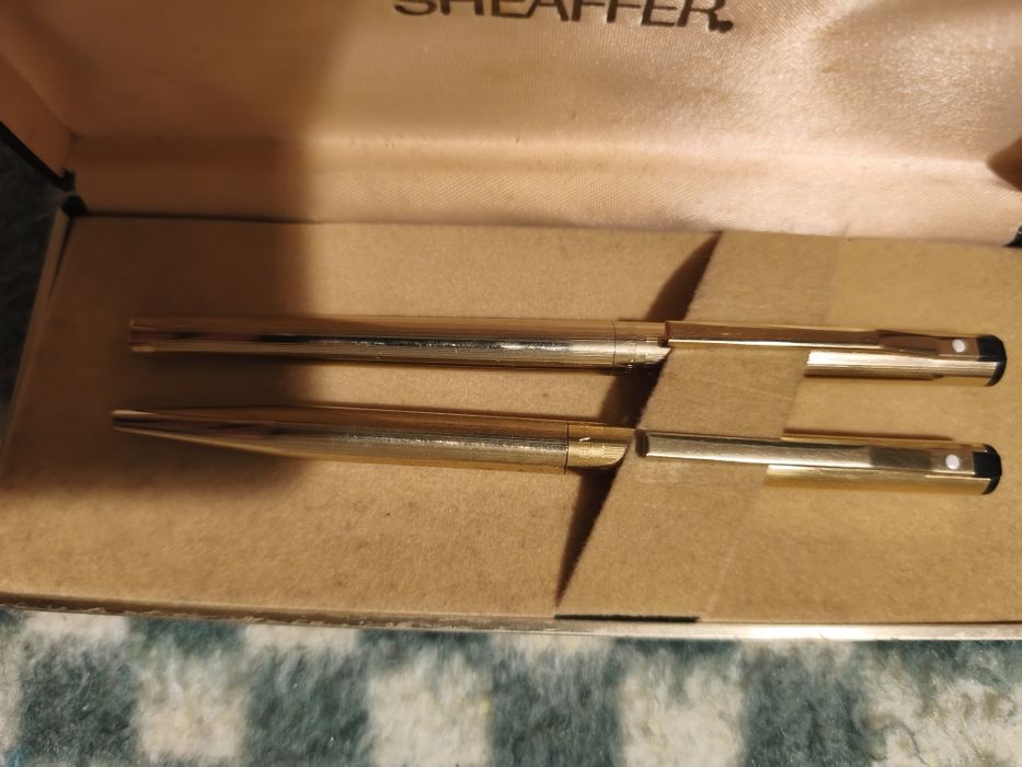 Conjunto de caneta de tinta permanente e esferográfica sheaffer