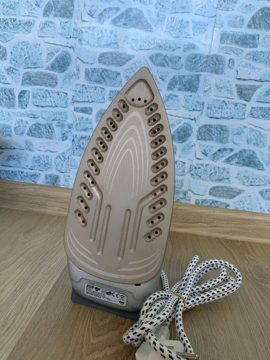 Праска парова QUIGG DB 5000.11 / утюг