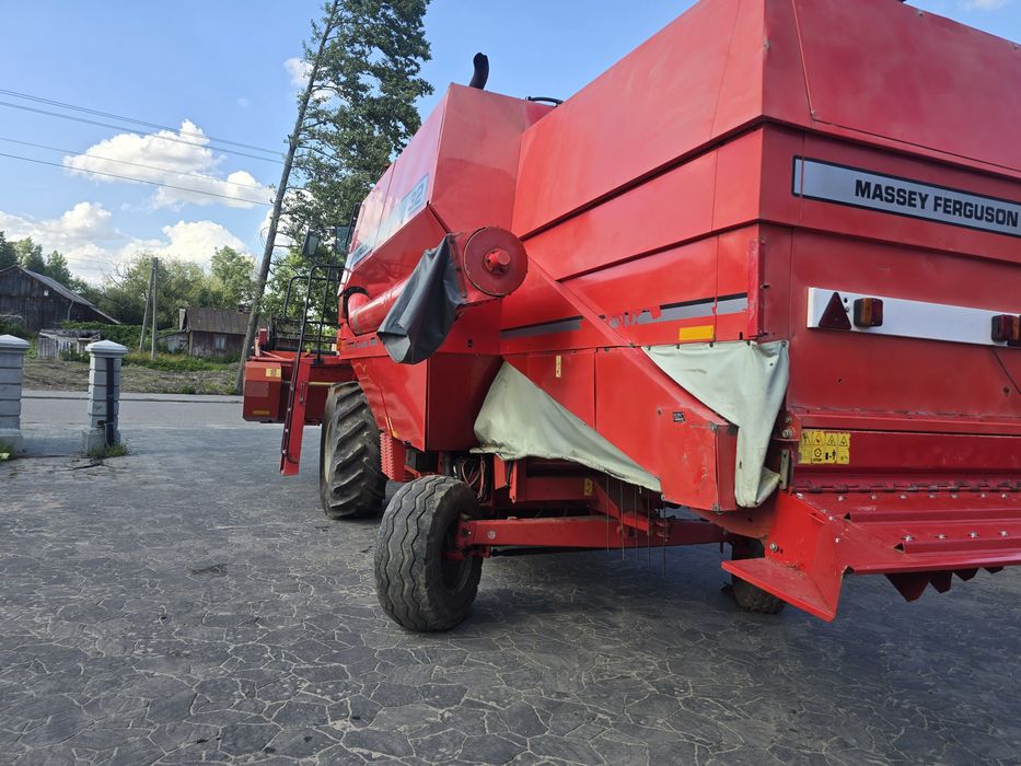 Kombajn zbożowy Massey Ferguson MF 32 heder 4.3m sieczkarnia