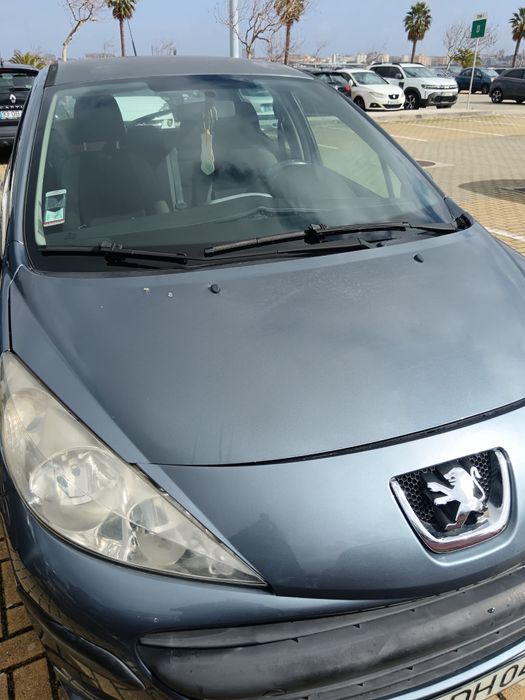 Peugeot 207 1.4i 16v poucos km