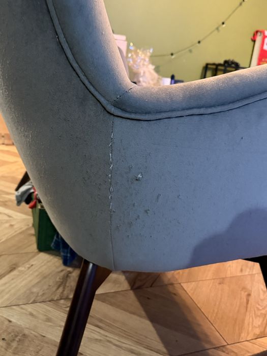 Welurowa sofa dwuosobowa szara muszelka MCW