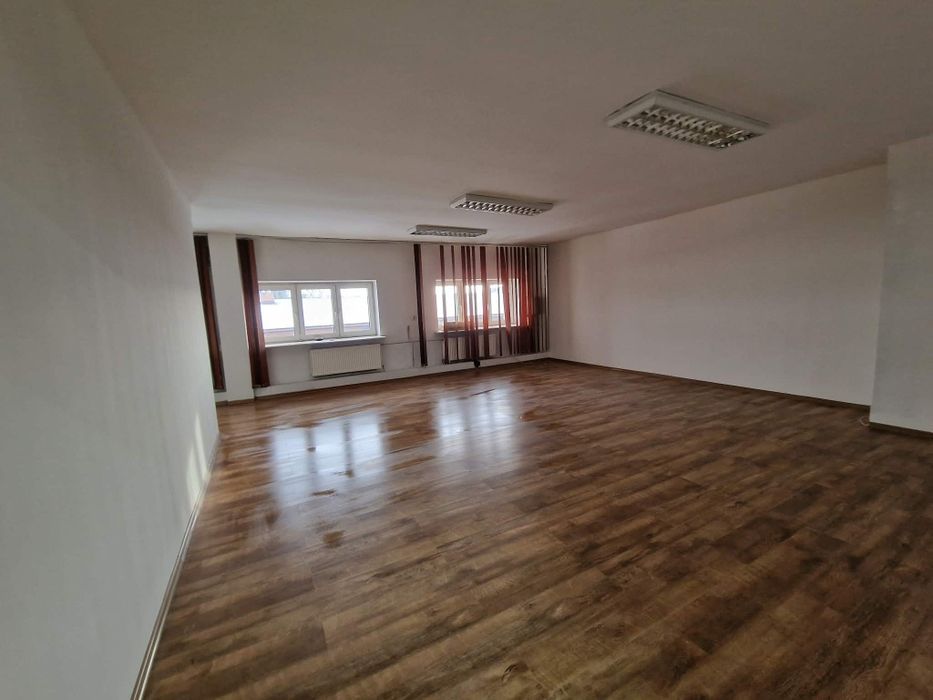 Hala magazyn budynek z częścią biurową, Każda Działalność