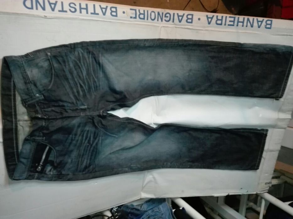 Calças com pouco uso n.º 32 a 34