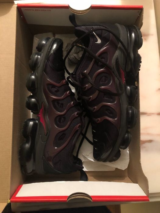 Nike air vapormax plus noble red