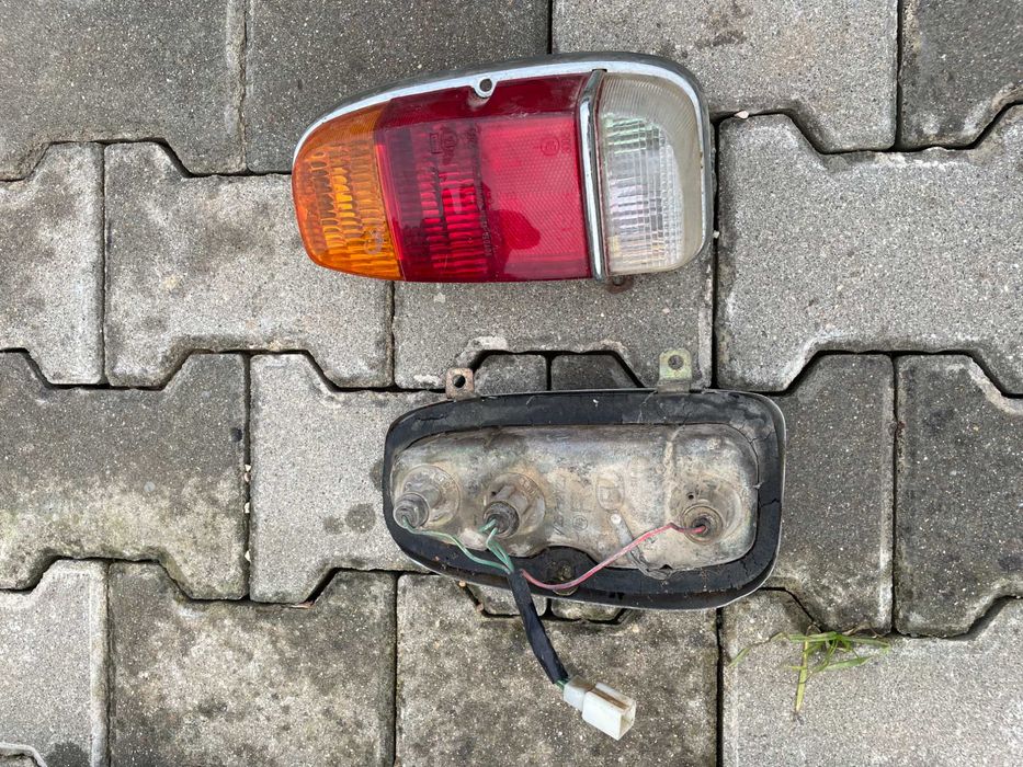 Toyota Corolla KE26 Faróis traseiros Originais