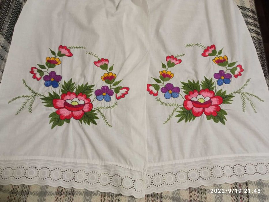 Рушник вишитий гладдю