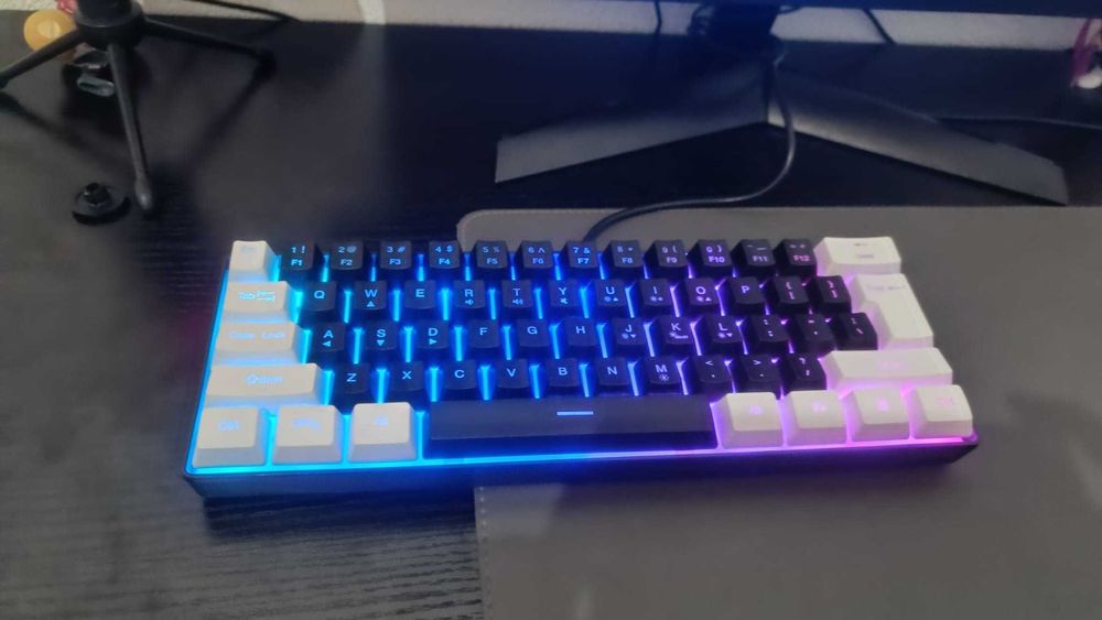Teclado Gamer Mini RGB - Novo na Caixa (Usei só 1 dia)