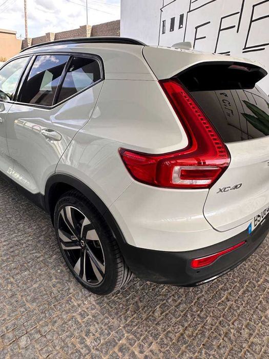 VOLVO XC40 DARK - Hybrid - 19500 KM