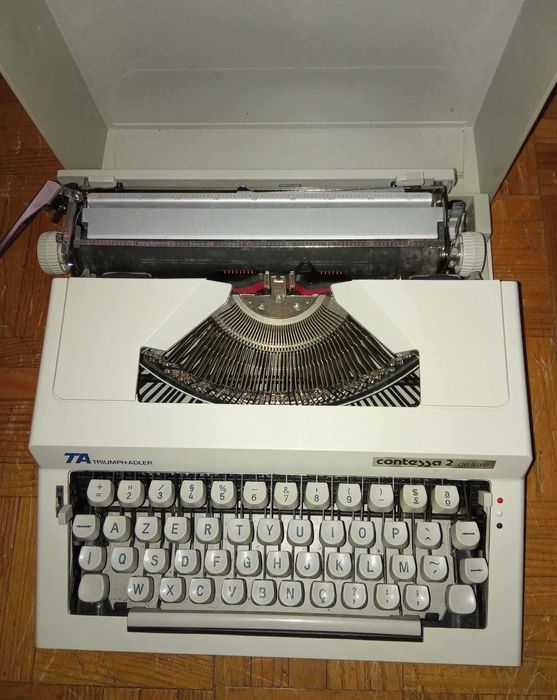 Máquinas de escrever antigas para decoração