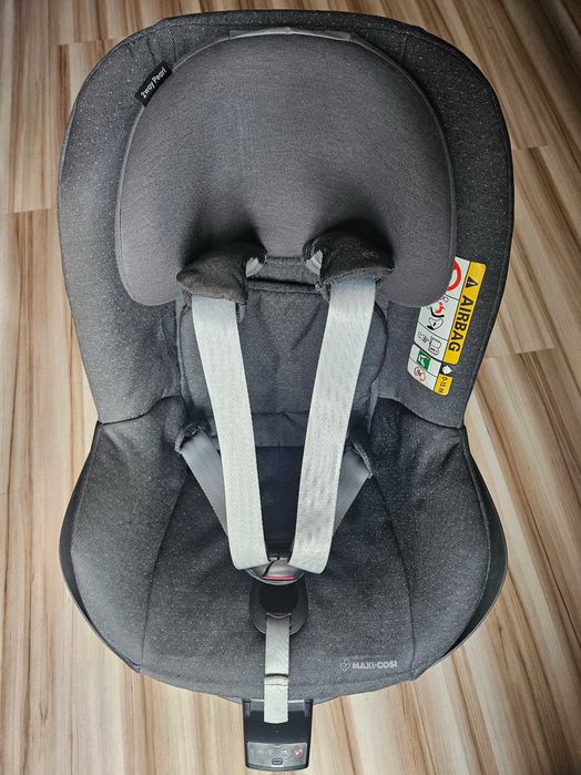 Maxi-Cosi baza 2wayFix+ z fotelikiem 2way Pearl