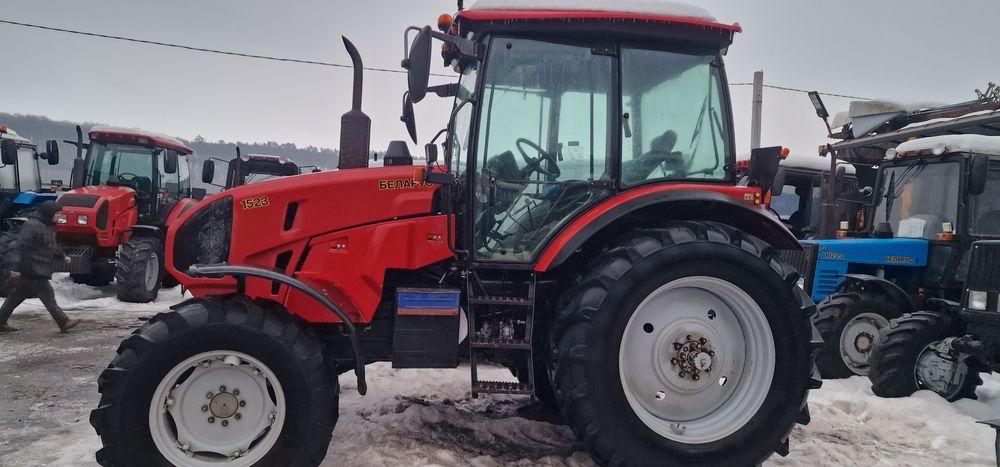 Трактор мтз 1523
