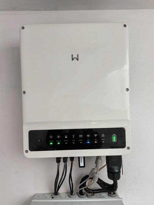 falownik hybrydowy GW8K-ET