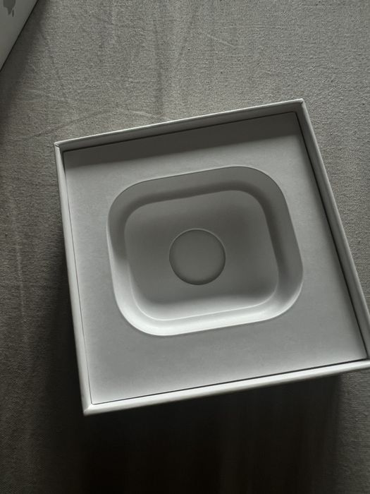 Коробка от Air Pods 1