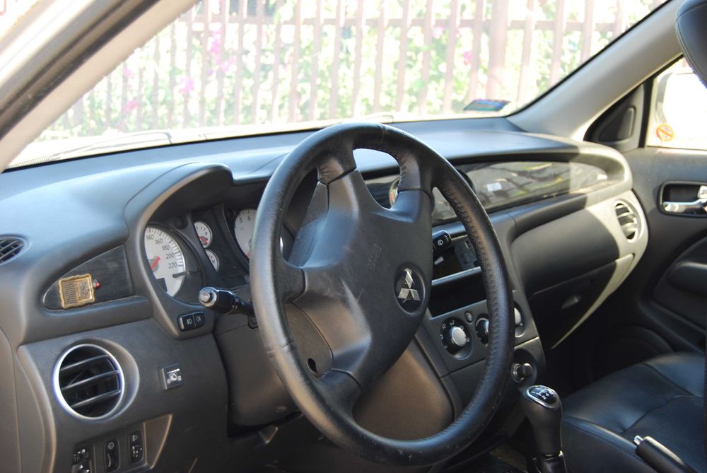 Części z auta: Mitsubishi Outlander 2,0 16V 4g63 w5m42 A31 ładna skóra