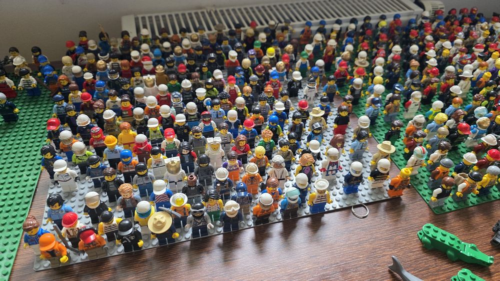 Minifigurki Lego city po 5 zł szt