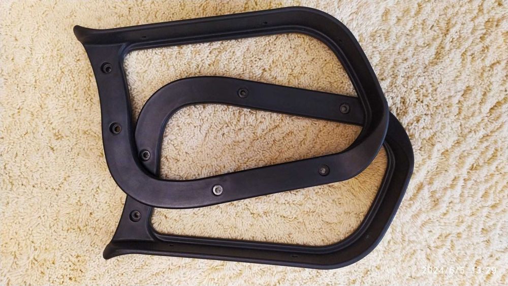 Підлокотник до офісного крісла на колесах Правий