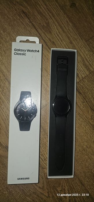 Часы Samsung Galaxy Watch 4 Classic