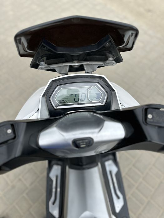 Електроскутер AIMA TIGER X6