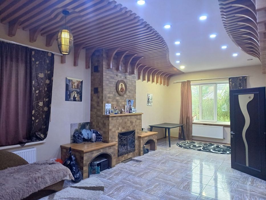 Продам  дом  Каменское возле  соснового леса  190000$