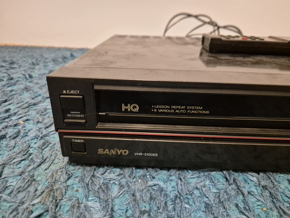 Sanyo magnetowid odtwarzacz kaset VHS Vhr-3100ee