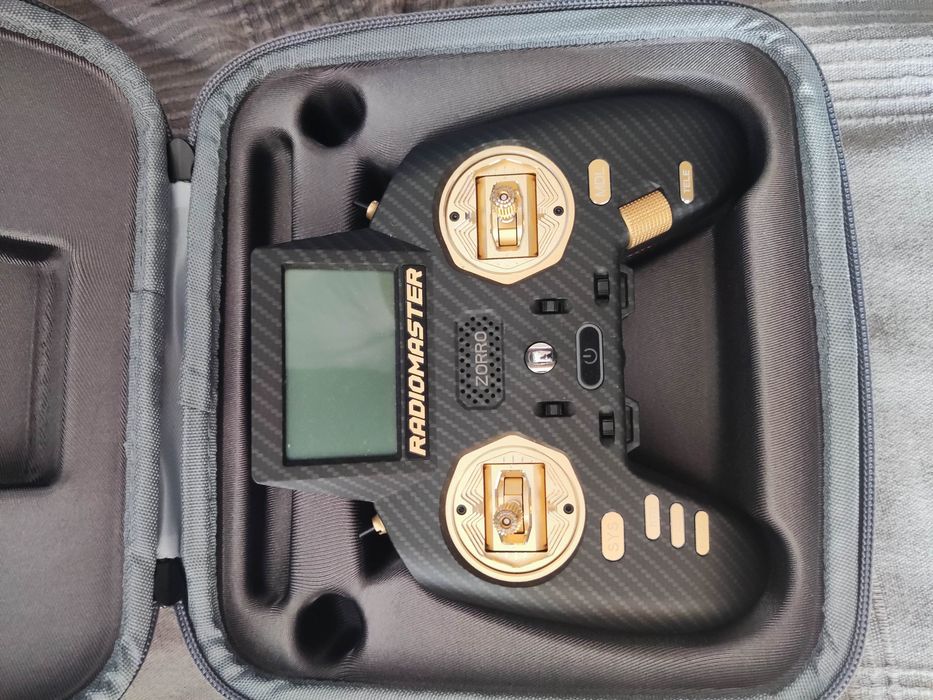 Radiomaster Zorro Max versão ELRS