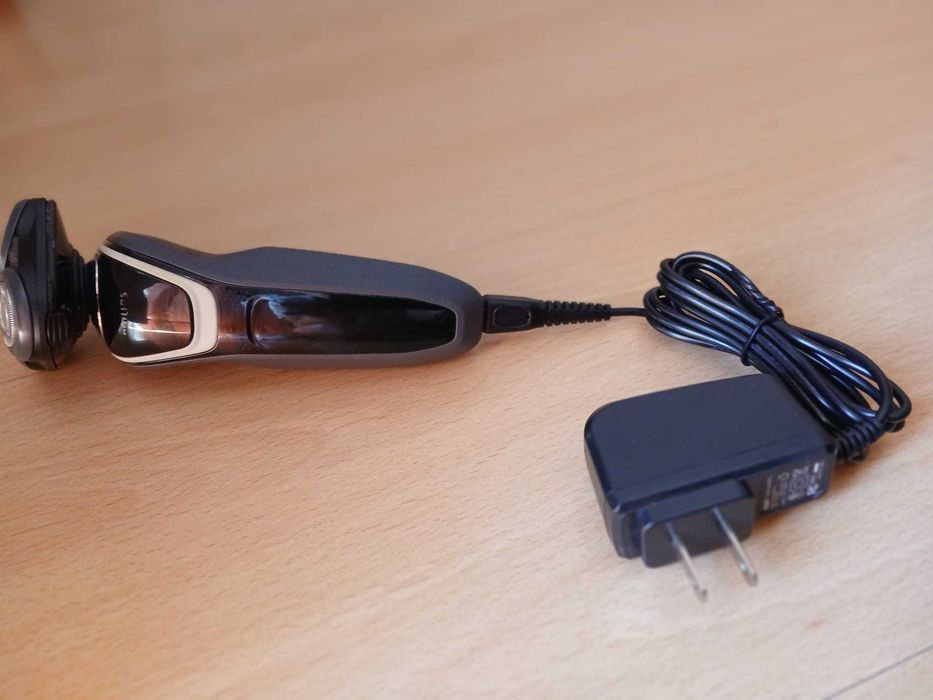 Adaptador / Carregador 15V 360mA – Fonte de Alimentação (Ficha US)