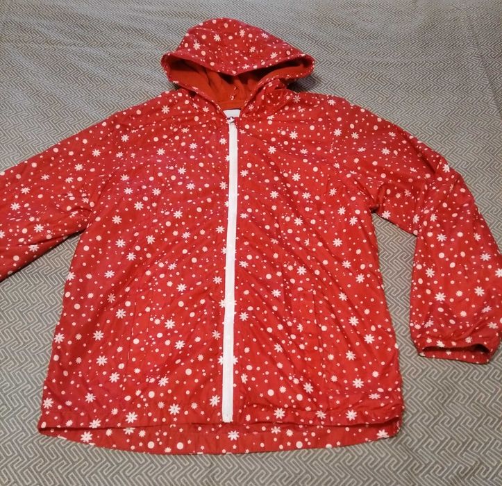 Курточка-вітровка утеплена з капюшоном фірми Camprio на 13 років.