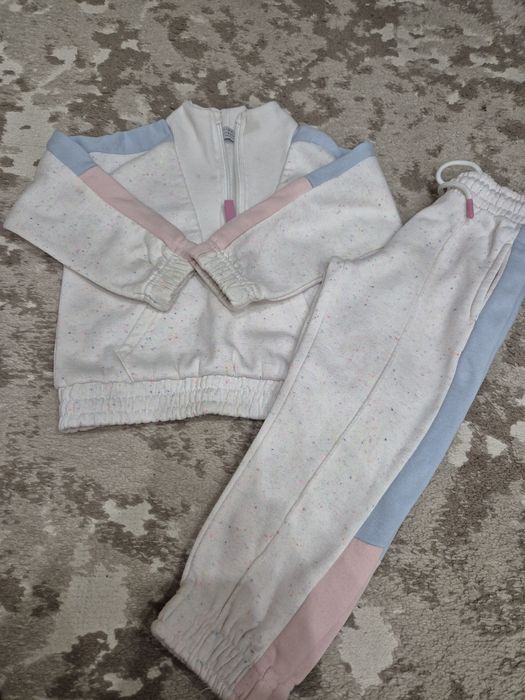 Флісові костюмчик по 300грн