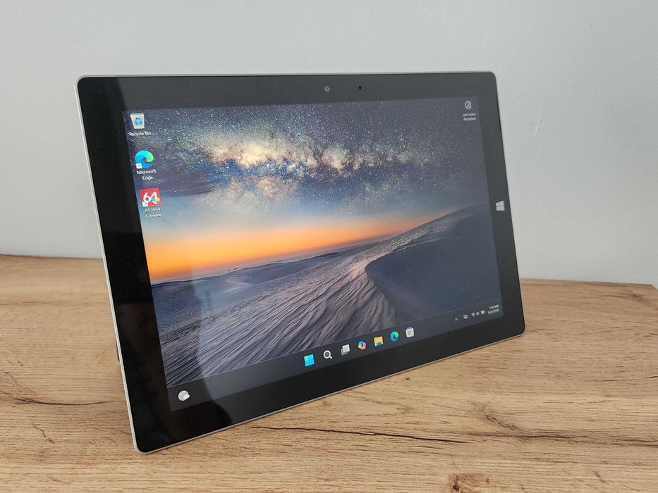 Microsoft Surface 3 Intel Atom x7-Z8700 64GB / 2GB RAM