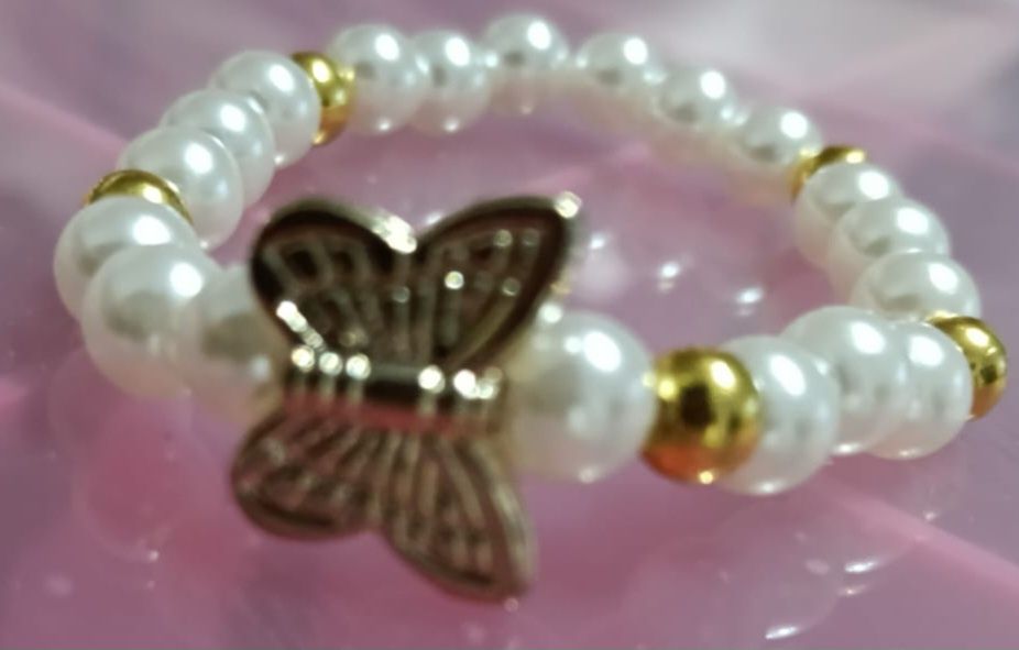 Pulseira feita a mão