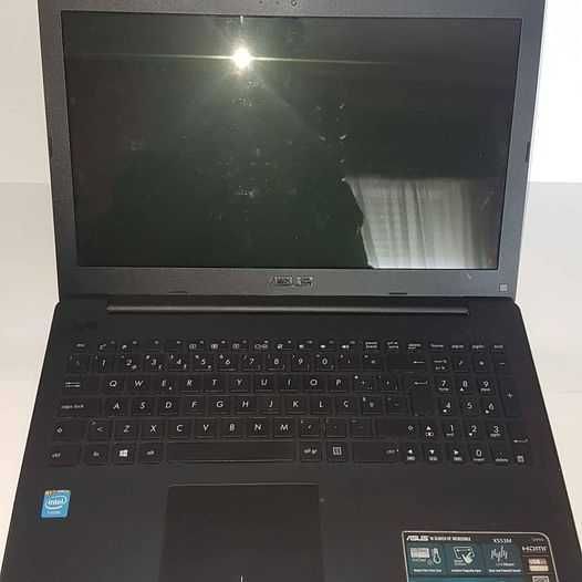 Portátil ASUS X553M + mochila de transporte/protetora