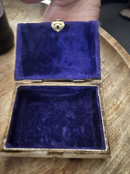 Szkatułka z kości wielbłąda