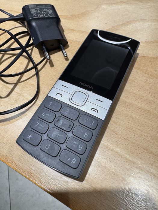 Мобільний телефон Nokia 150