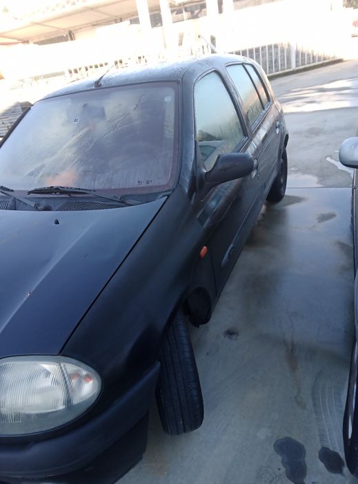 Clio 98. 1.4 gasolina